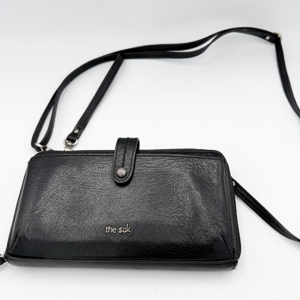 the sak iris black leather tooled floral embossed smartphone wallet crossbody